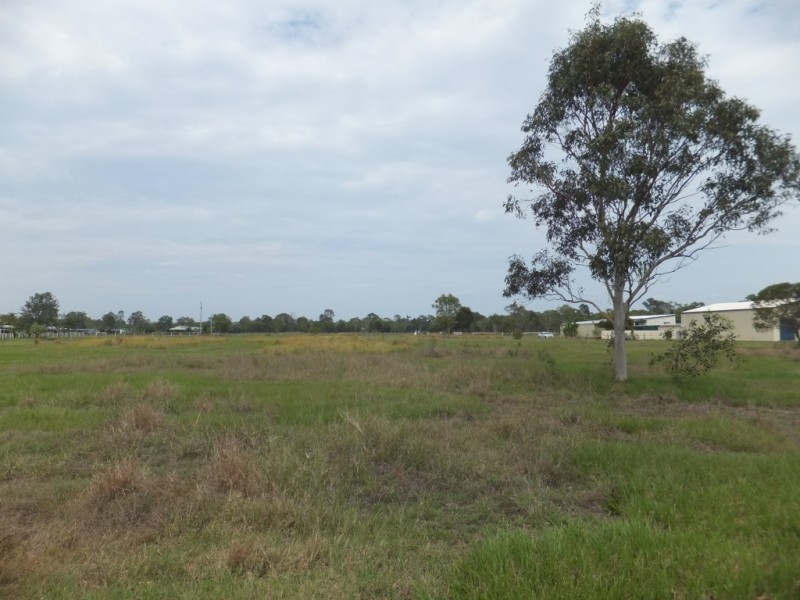 9 RIVER ROAD, Buxton QLD 4660