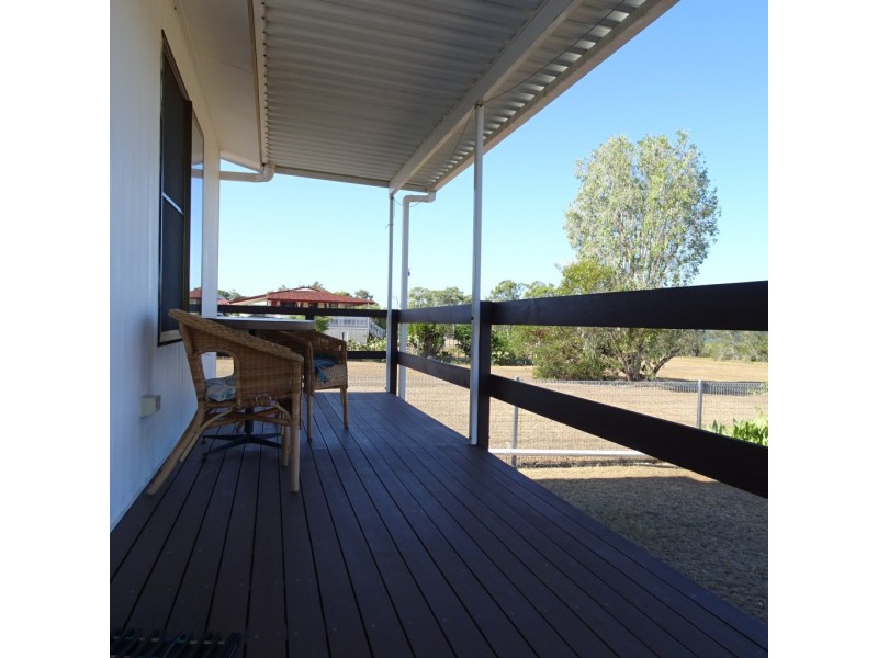 2 WATKINS STREET, Buxton QLD 4660