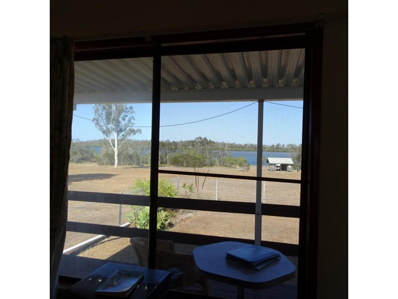 2 WATKINS STREET, Buxton QLD 4660