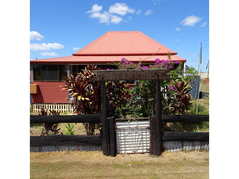 142 STATION ROAD, Horton QLD 4660
