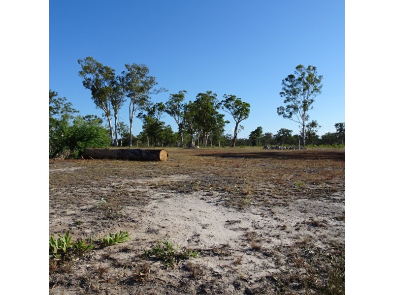 10 GREEN COURT, Buxton QLD 4660