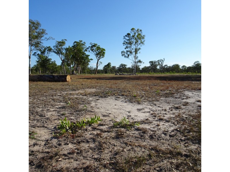 10 GREEN COURT, Buxton QLD 4660