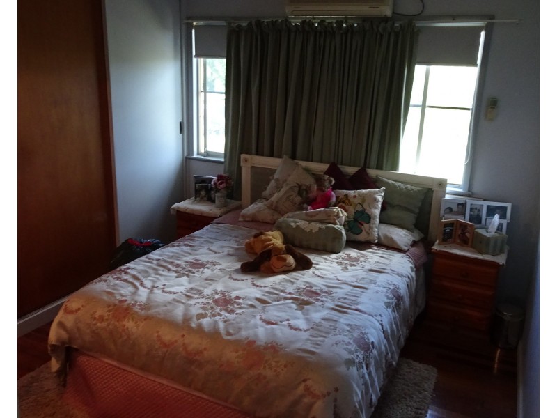 12 ELIZABETH STREET, Childers QLD 4660