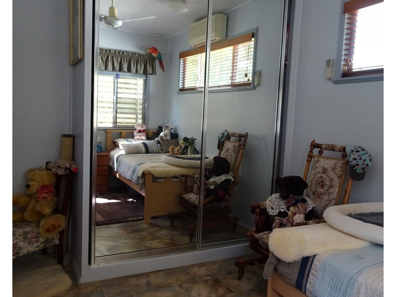 12 ELIZABETH STREET, Childers QLD 4660