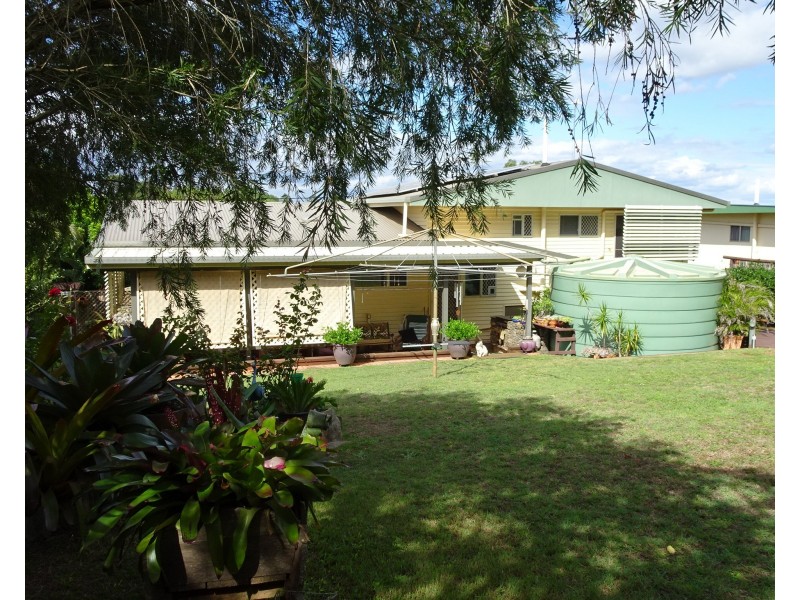 12 ELIZABETH STREET, Childers QLD 4660