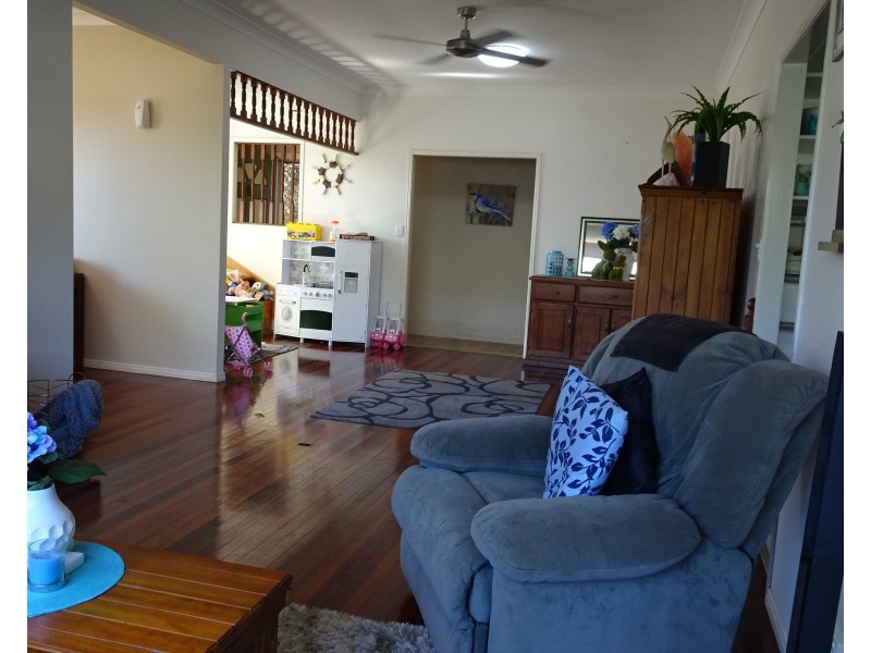 192 CHURCHILL STREET, Childers QLD 4660