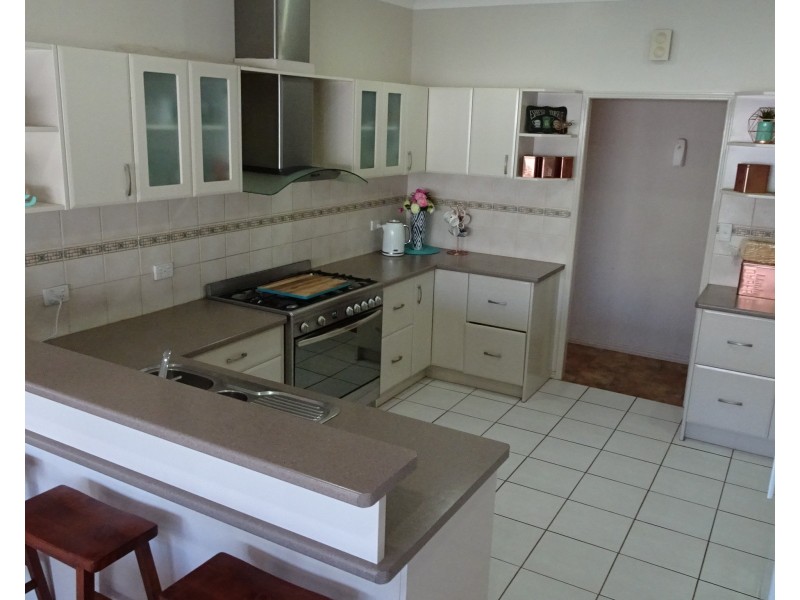 192 CHURCHILL STREET, Childers QLD 4660