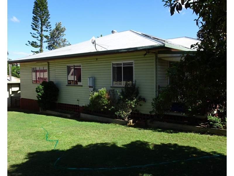 192 CHURCHILL STREET, Childers QLD 4660