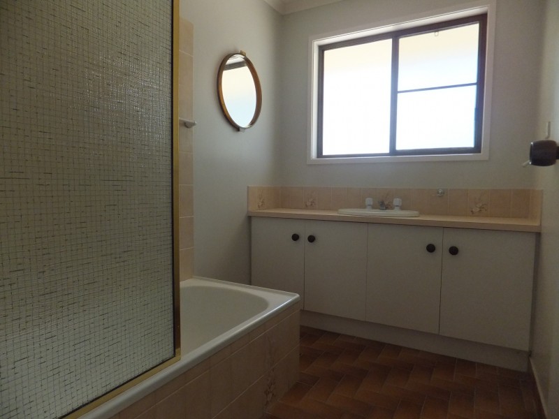 42 TO 44 TYNDALL STREET, Apple Tree Creek QLD 4660