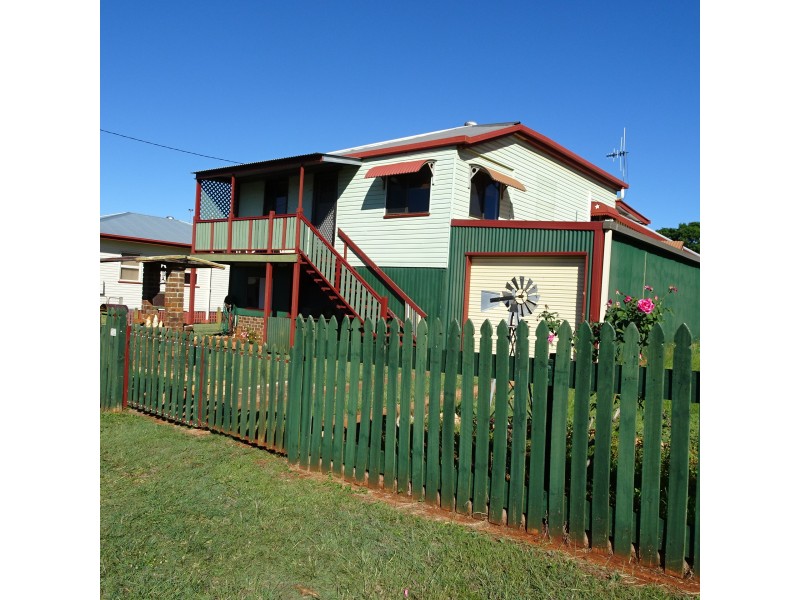 30 NORTH STREET, Childers QLD 4660