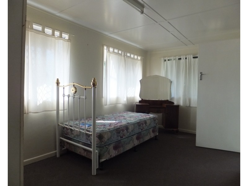 30 RIDGWAY STREET, Childers QLD 4660