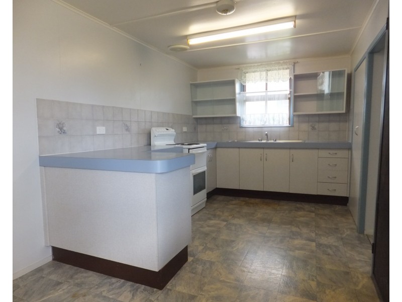 30 RIDGWAY STREET, Childers QLD 4660