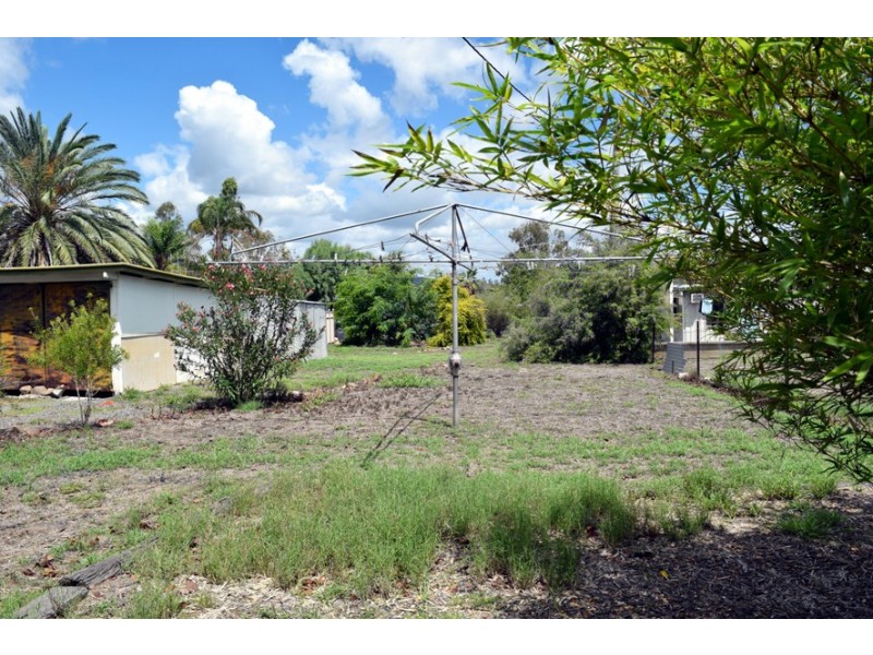 8 Adelong Street, Gayndah QLD 4625