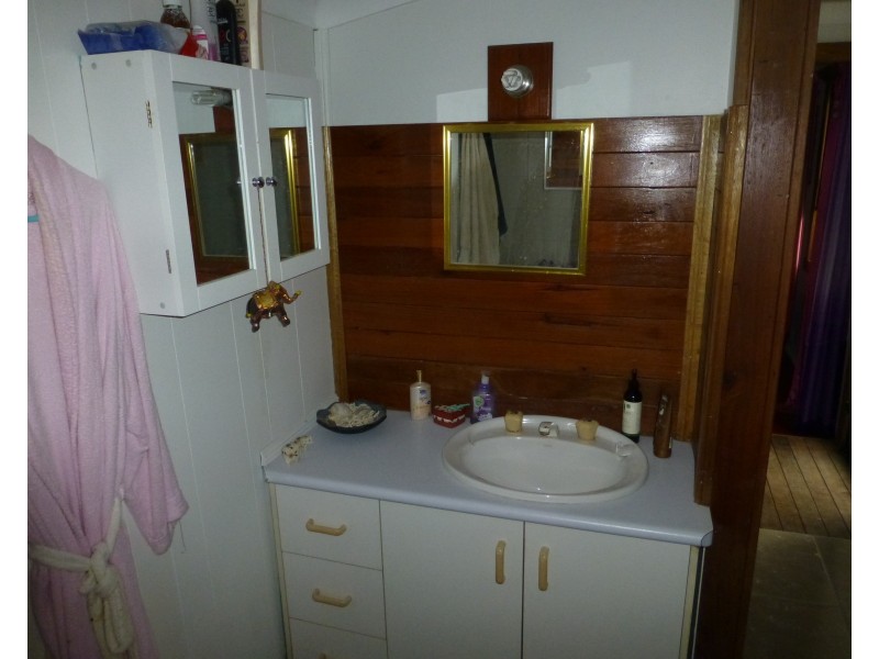 459 SWINDLE CREEK ROAD, Lakeside QLD 4621