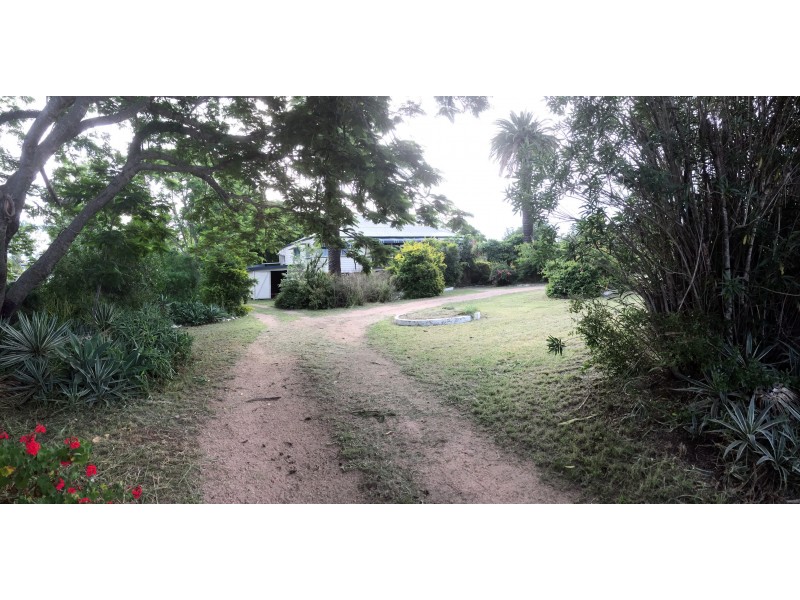 28 Barrow, Gayndah QLD 4625