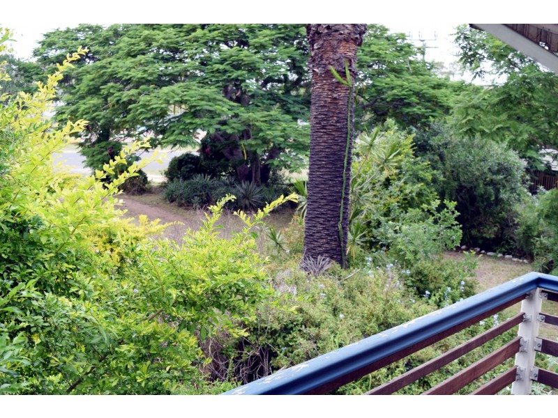 28 Barrow, Gayndah QLD 4625