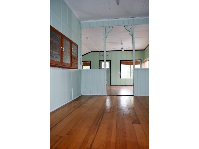 28 Barrow, Gayndah QLD 4625