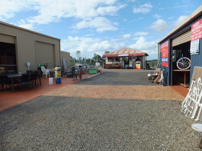 28678 Bruce Highway, Childers QLD 4660