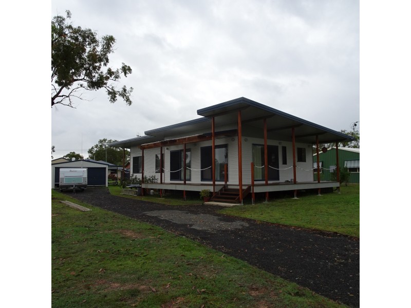 27 STELEY STREET, Buxton QLD 4660