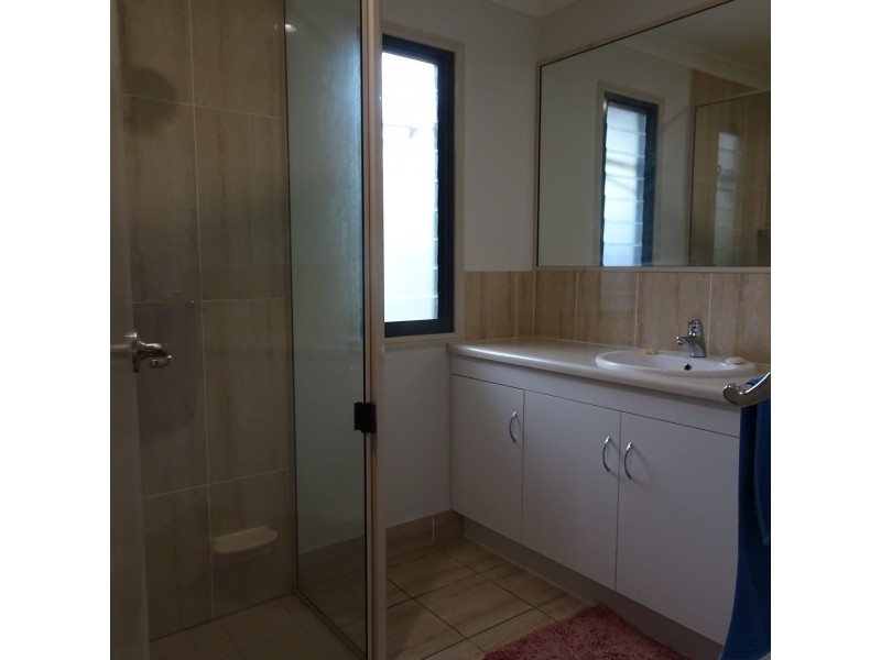 27 STELEY STREET, Buxton QLD 4660