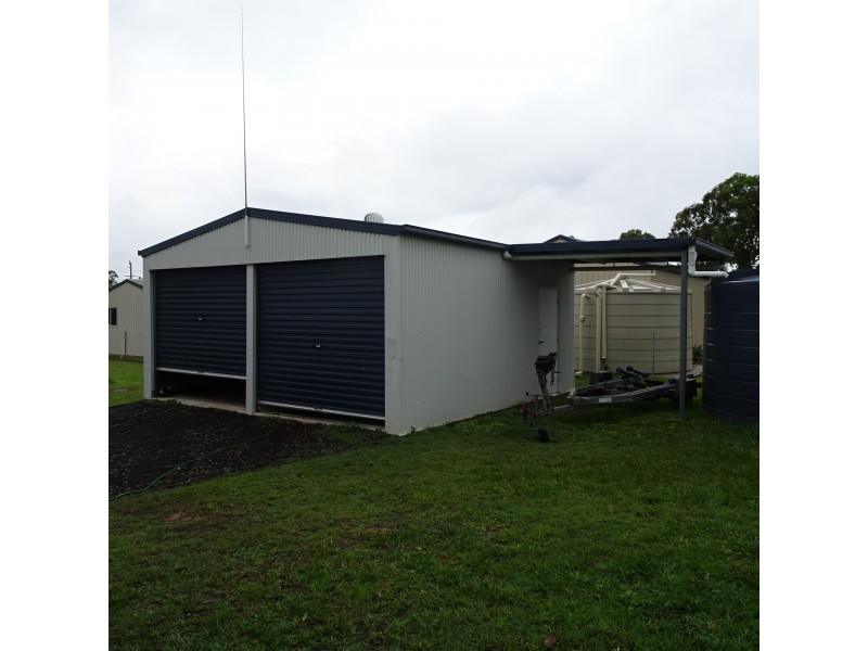 27 STELEY STREET, Buxton QLD 4660