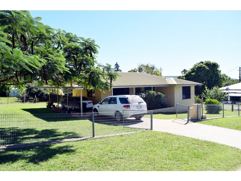 36 Pineapple Street, Gayndah QLD 4625