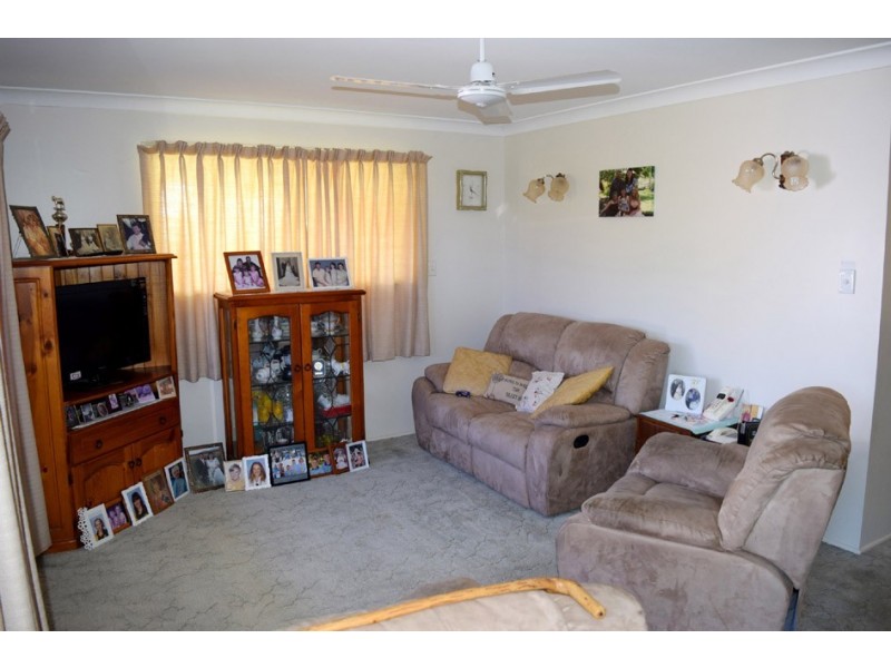 36 Pineapple Street, Gayndah QLD 4625