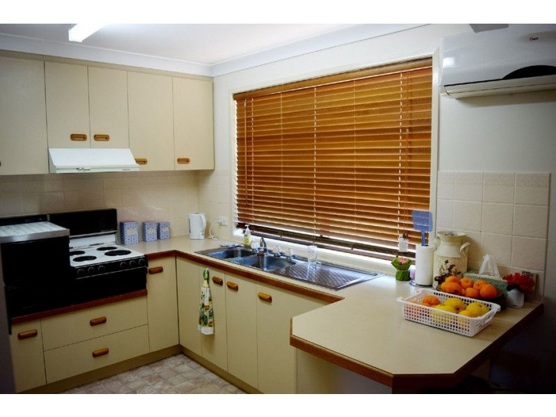 36 Pineapple Street, Gayndah QLD 4625