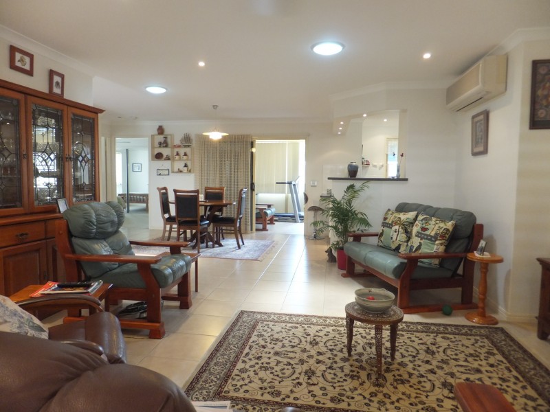 5/40-42 Macrossan Street, Childers QLD 4660