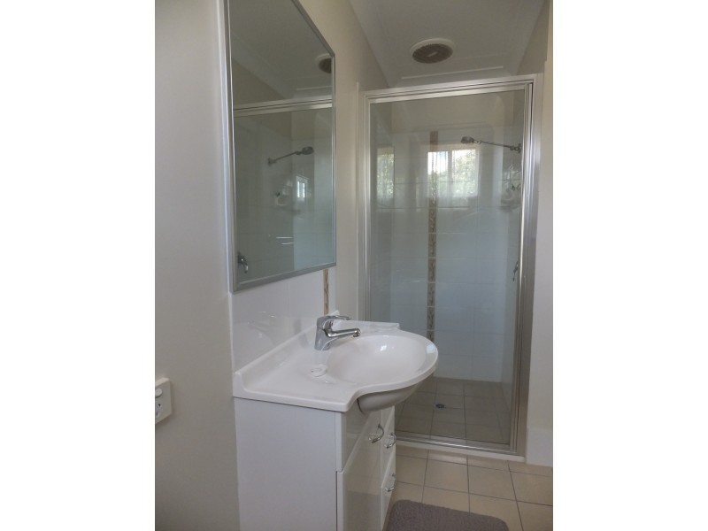 5/40-42 Macrossan Street, Childers QLD 4660