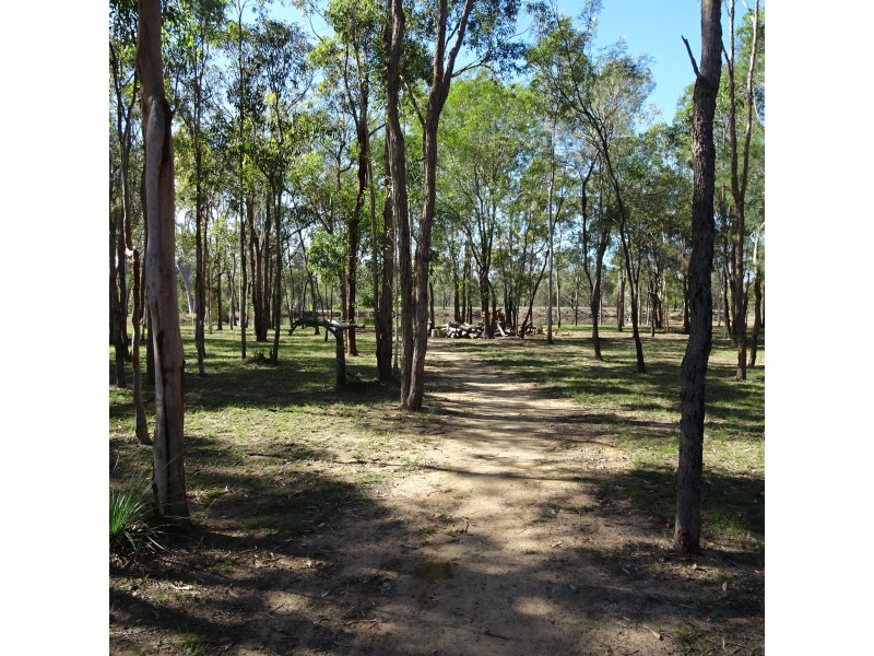 82 Oakview Drive, Redridge QLD 4660