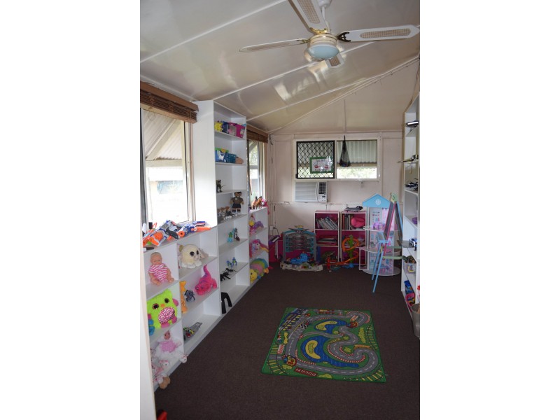 3 Tony Lutvey Avenue, Gayndah QLD 4625