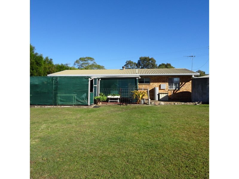10 LISTER STREET, Apple Tree Creek QLD 4660