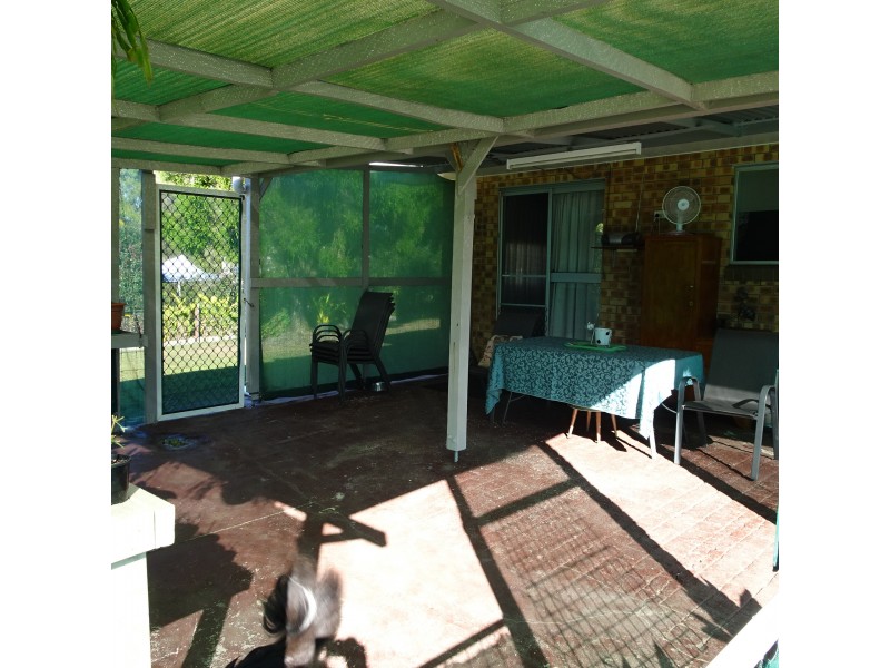 10 LISTER STREET, Apple Tree Creek QLD 4660