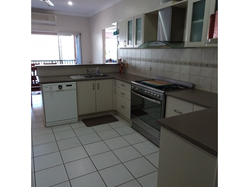 192 Churchill Street, Childers QLD 4660