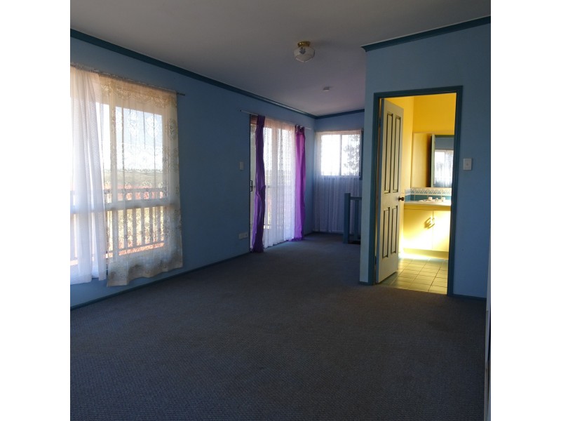 166 ABINGTON ROAD, Abington QLD 4660