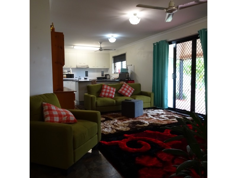 65 THOMPSON ROAD, Childers QLD 4660