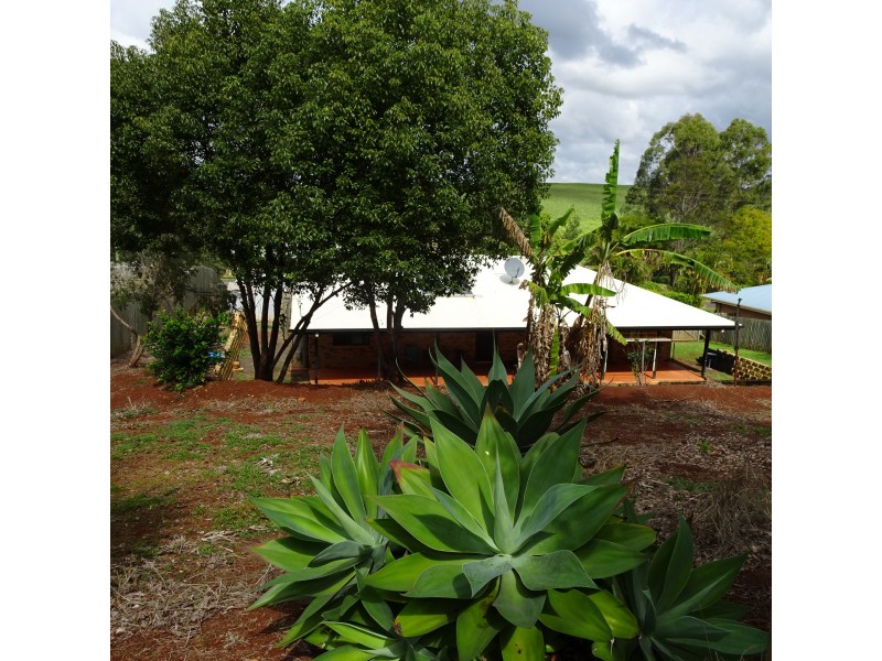65 THOMPSON ROAD, Childers QLD 4660