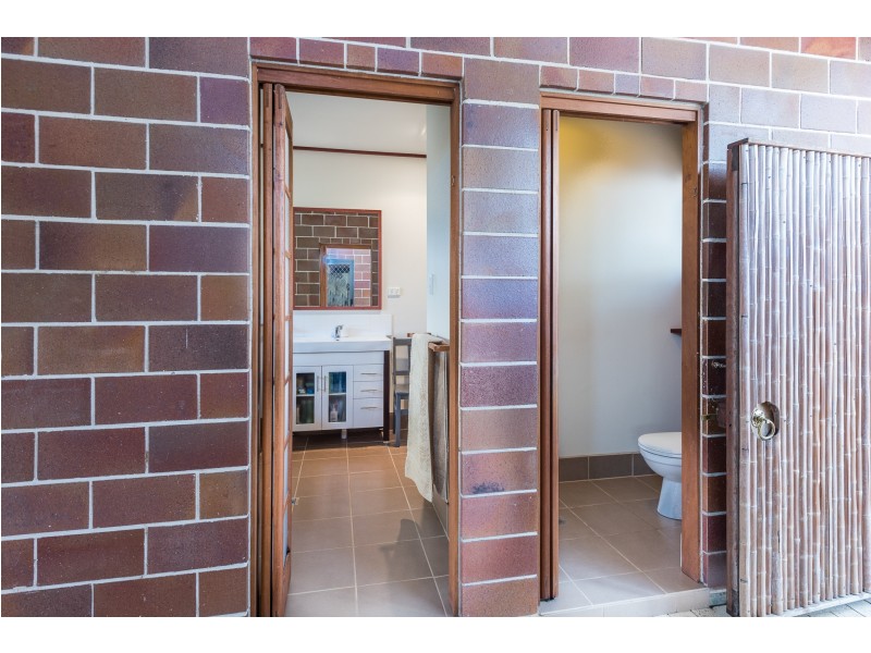 97 OAKVIEW DRIVE, Redridge QLD 4660