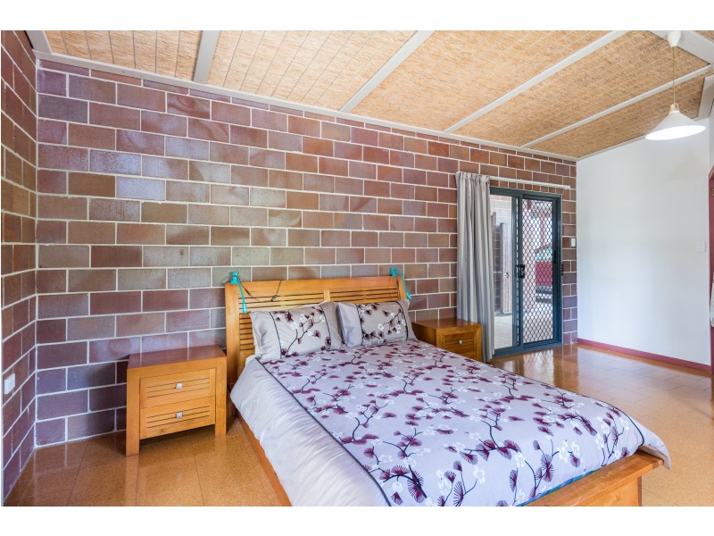 97 OAKVIEW DRIVE, Redridge QLD 4660