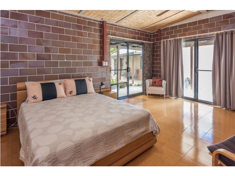 97 OAKVIEW DRIVE, Redridge QLD 4660
