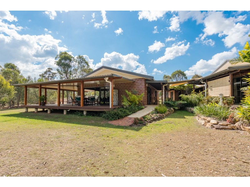 97 OAKVIEW DRIVE, Redridge QLD 4660