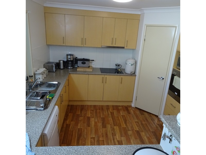 18 GAYDON STREET, Childers QLD 4660