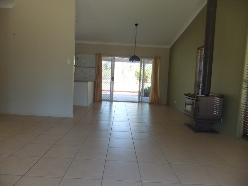 13 GREVILLEA DRIVE, Redridge QLD 4660