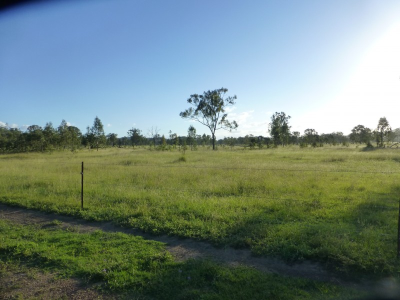 Coalstoun Lakes QLD 4621