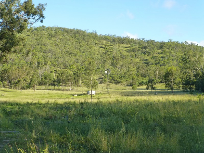 Coalstoun Lakes QLD 4621