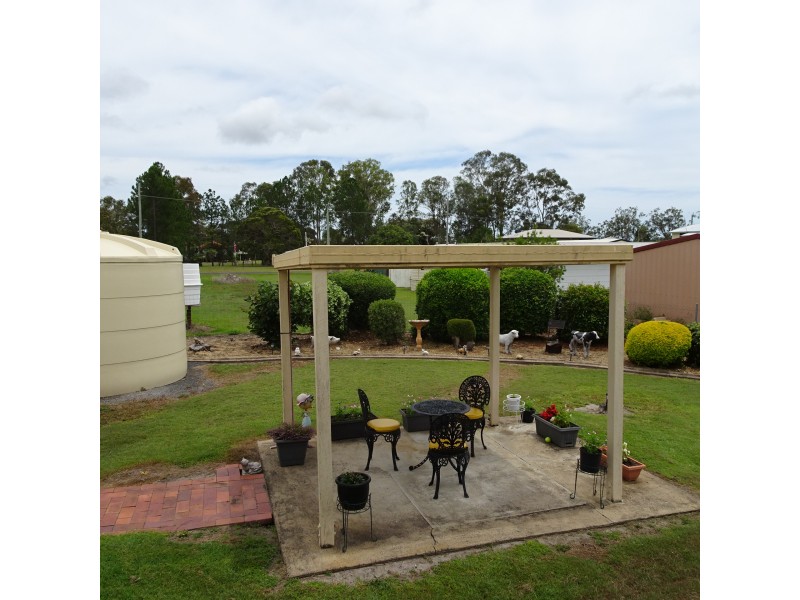26 Travis Street, Buxton QLD 4660
