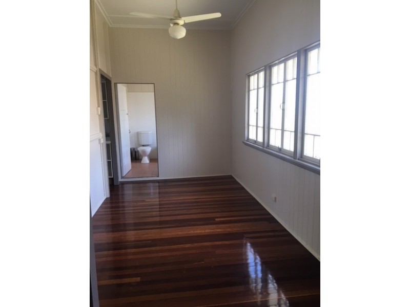 89 Churchill Street, Childers QLD 4660