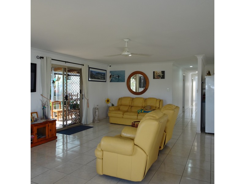 5 SMITH STREET, Buxton QLD 4660