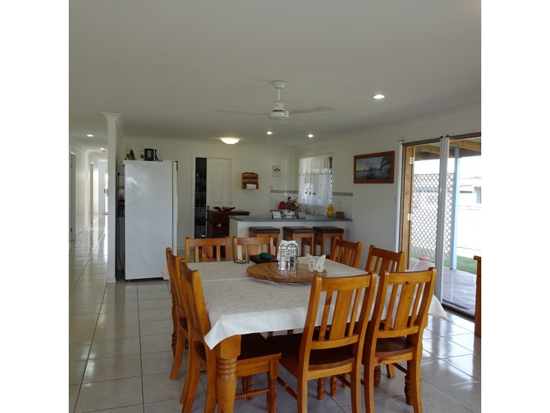 5 SMITH STREET, Buxton QLD 4660
